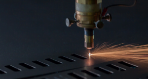 Pemotongan Laser : Teknik Digital untuk Memotong dan Mengukir Bahan