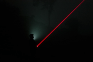 Laser Pointer (Penunjuk Laser), Bagaimana Cara Kerjanya?