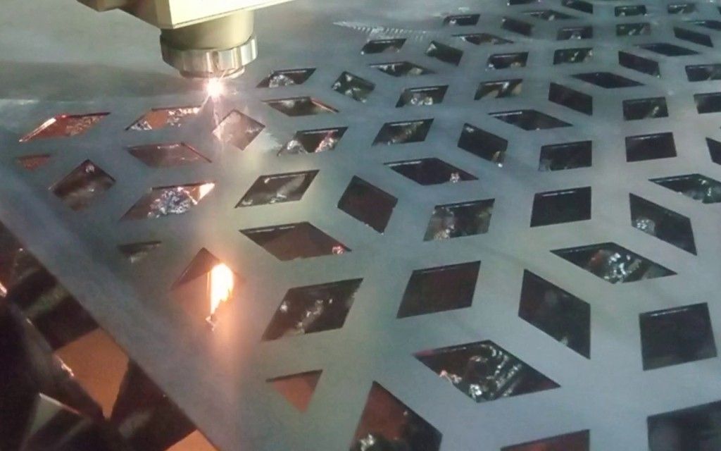 Jasa laser cutting akrilik